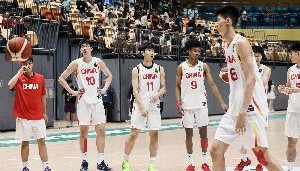 落后3分下主力&amp;12人轮换&amp;篮板净负37个 曲绍斌的执教是否有问题？